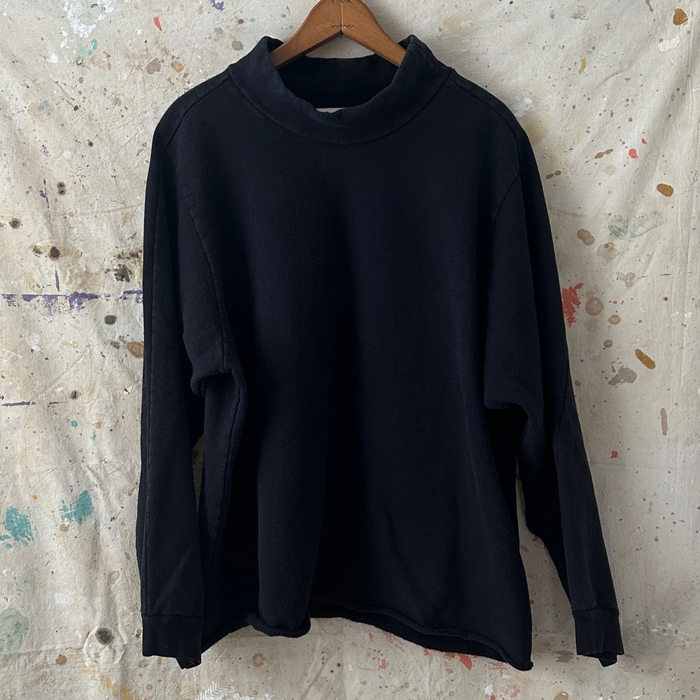 Women’s Wol Hide Raw hem Mock Neck Sweatshirt Medium